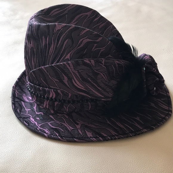 Hat - Picture 4 of 4